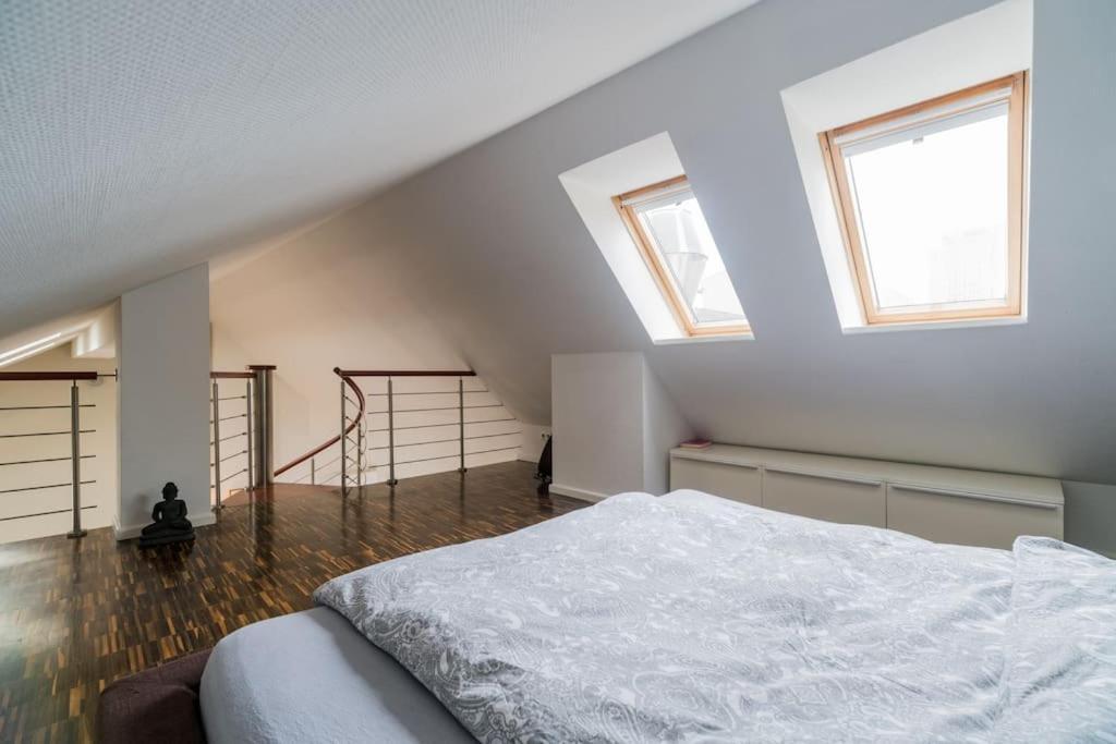 Ruhige Dachwohnung Mit Terrasse Berlin Mitte - Spacious Modern Rooftop Loft In Berlin Mitte Esterno foto