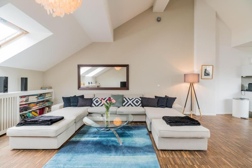 Ruhige Dachwohnung Mit Terrasse Berlin Mitte - Spacious Modern Rooftop Loft In Berlin Mitte Esterno foto