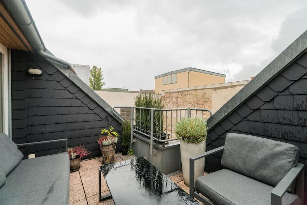 Ruhige Dachwohnung Mit Terrasse Berlin Mitte - Spacious Modern Rooftop Loft In Berlin Mitte Esterno foto